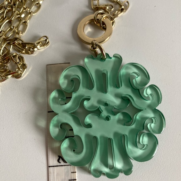 ZENZII Artfully Crafted Quality Statement Necklace - Picture 5 of 7